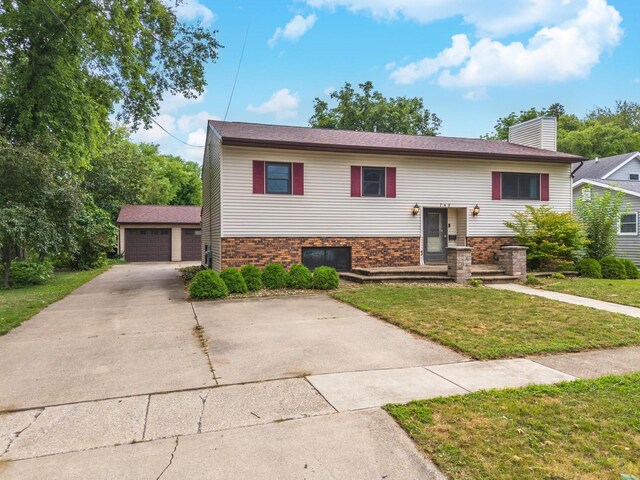 748 S Locust St, Pontiac, IL 61764 - photo 5