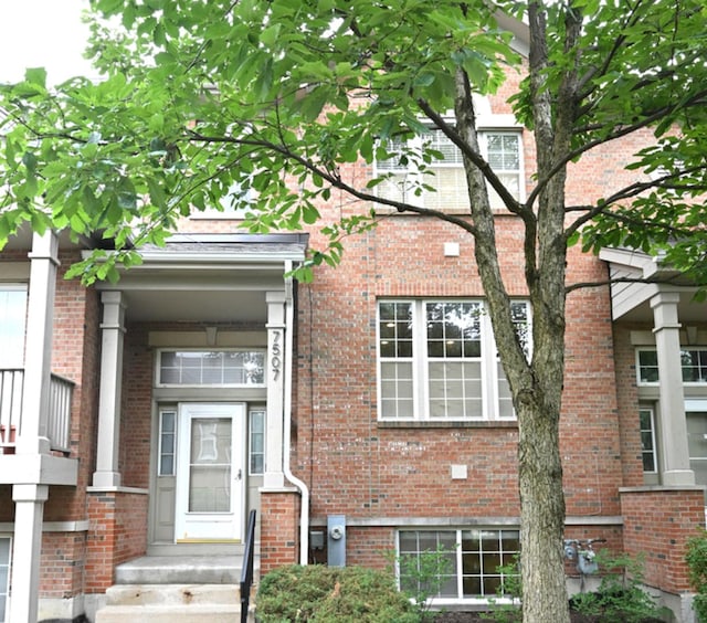 7507 Frontage Rd, Skokie, IL 60077 - photo 1