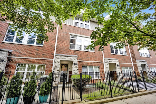 4926 S Cornell Ave Unit C, Chicago, IL 60615 - photo 1