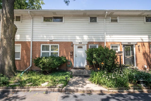 817 Hibbard Rd Unit D, Wilmette, IL 60091 - photo 1