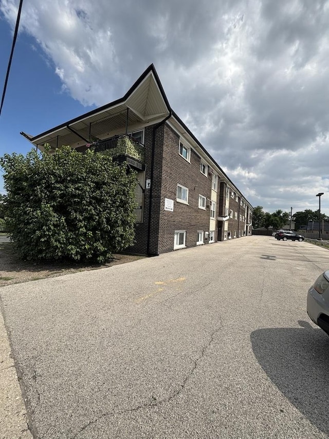 9307 W Irving Park Rd Unit 10, Schiller Park, IL 60176 - photo 24