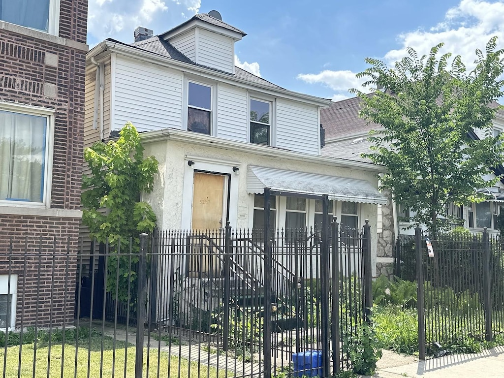 5257 W Gladys Ave, Chicago, IL 60644 - photo 4