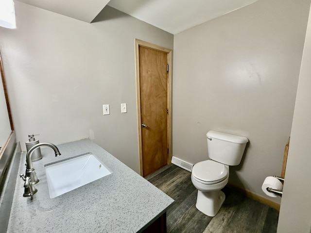 418 W Devlin St, Spring Valley, IL 61362 - photo 36