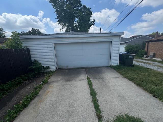 9100 S Sawyer Ave, Evergreen Park, IL 60805 - photo 24