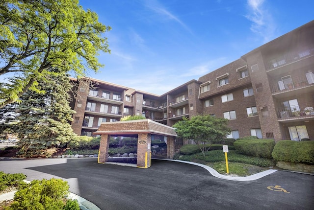 101 Old Oak Dr Unit 400A, Buffalo Grove, IL 60089 - photo 1