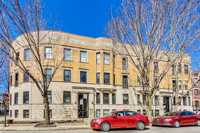 4214 N Kenmore Ave Unit 2F, Chicago, IL 60613 - photo 1