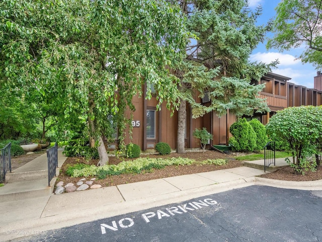 1S095 Spring Rd Unit 1D, Oakbrook Terrace, IL 60181 - photo 1