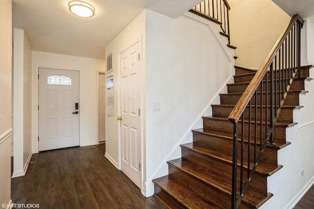 1956 Georgetown Ln, Hoffman Estates, IL 60169 - photo 2