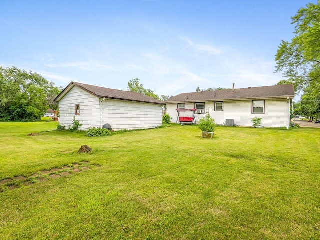 1614 W Laurel St, Freeport, IL 61032 - photo 16
