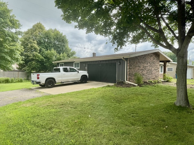 903 W 1st St, Spring Valley, IL 61362 - photo 2