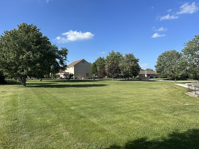 2658 E Royal Ridge Dr, Crete, IL 60417 - photo 4