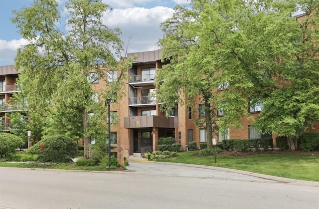 263 S Clubhouse Dr Unit 117, Palatine, IL 60074 - photo 1