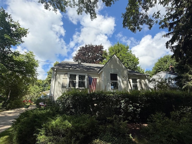 1318 Sheridan Rd, Winthrop Harbor, IL 60096 - photo 27