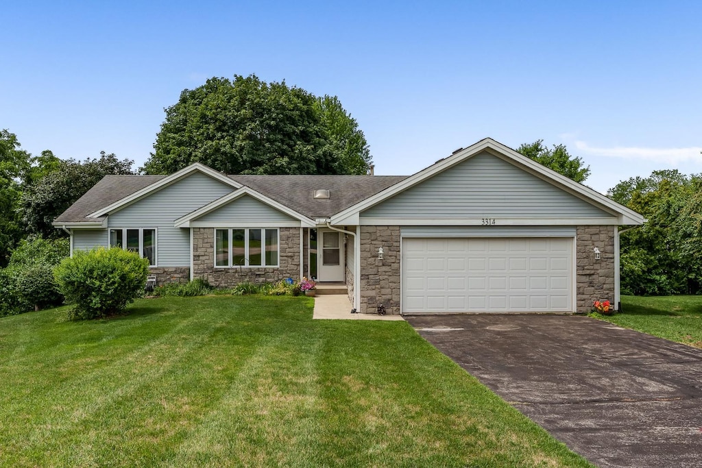 3314 Harwood Ct, Rockford, IL 61114 - photo 1