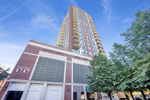 1717 S Prairie Ave Unit 608, Chicago, IL 60616 - photo 1
