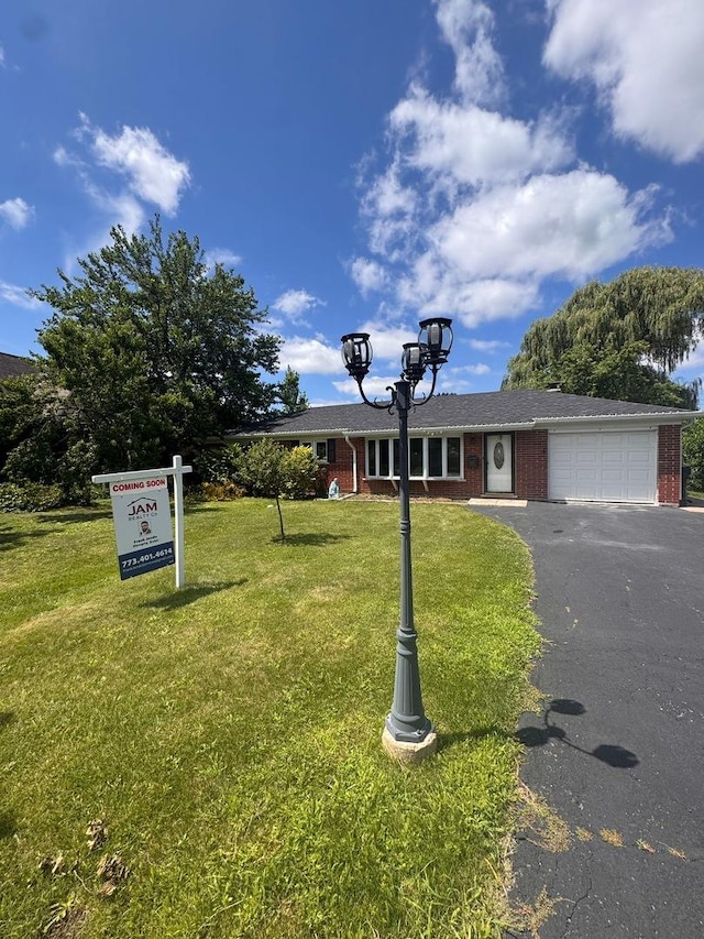 1124 Castle Dr, Glenview, IL 60025 - photo 1