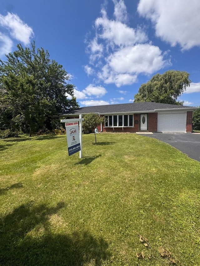 1124 Castle Dr, Glenview, IL 60025 - photo 2