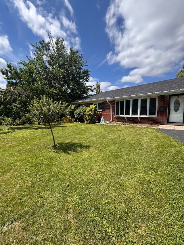 1124 Castle Dr, Glenview, IL 60025 - photo 3
