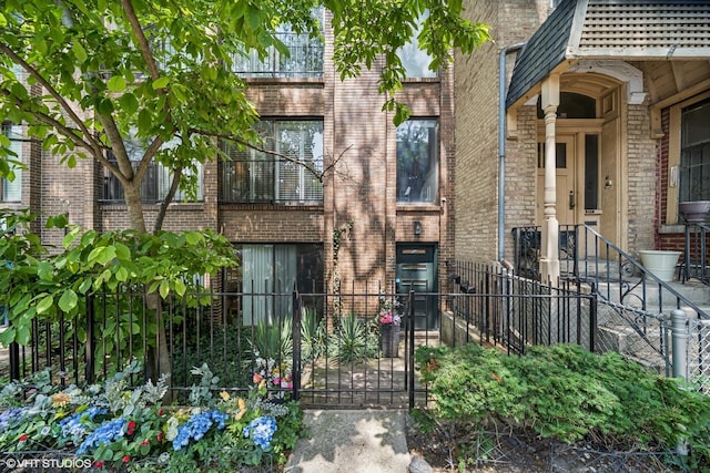 328 W Concord Pl, Chicago, IL 60614 - photo 2