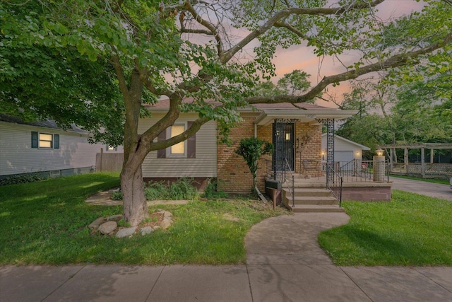 408 W Harrison St, Villa Grove, IL 61956 - photo 3