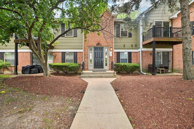 1543 Raymond Dr Unit 204, Naperville, IL 60563 - photo 1