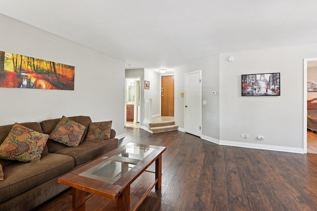 1543 Raymond Dr Unit 204, Naperville, IL 60563 - photo 3