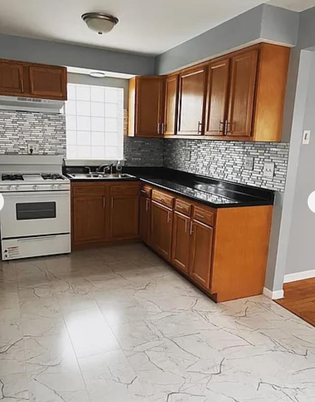 8734 S Escanaba Ave, Chicago, IL 60617 - photo 16
