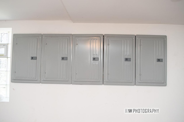 8734 S Escanaba Ave, Chicago, IL 60617 - photo 22