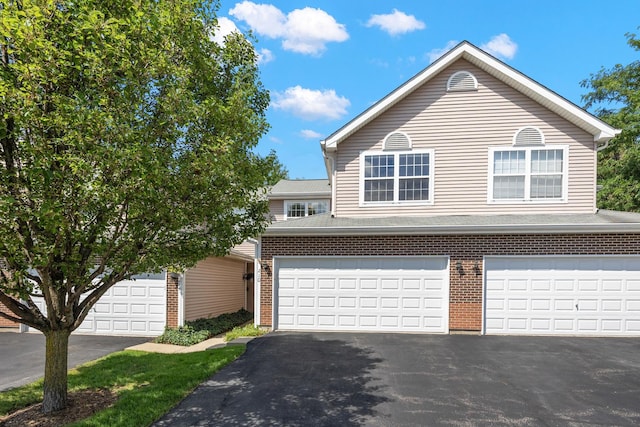 210 Grandview Ct, Algonquin, IL 60102 - photo 1