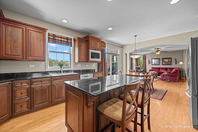 1357 Grantham Dr, Schaumburg, IL 60193 - photo 8