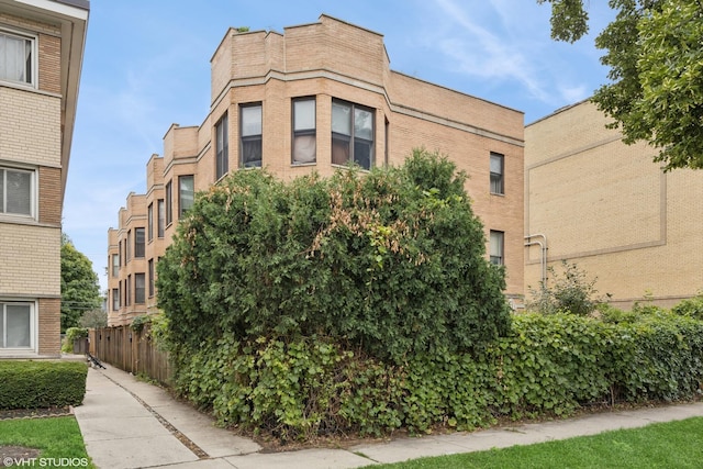 417 S E Ave, Oak Park, IL 60302 - photo 1