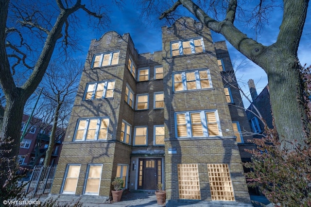4600 N Saint Louis Ave Unit 3S, Chicago, IL 60625 - photo 2