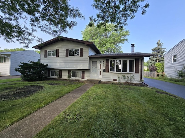 928 Shields Ave, Winthrop Harbor, IL 60096 - photo 2