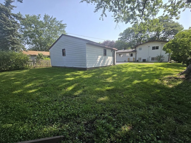 928 Shields Ave, Winthrop Harbor, IL 60096 - photo 7