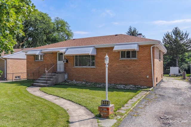 523 S Clarendon Ave, Addison, IL 60101 - photo 1