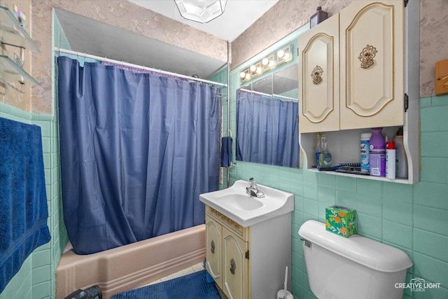 523 S Clarendon Ave, Addison, IL 60101 - photo 6