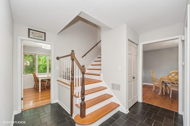 104 E Louis Ave, Lake Forest, IL 60045 - photo 3