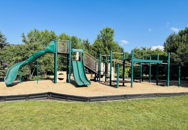 36517 N Yew Tree Dr, Lake Villa, IL 60046 - photo 40