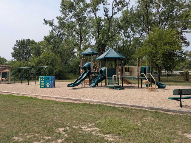 96 Fossil Ridge Rd, Wilmington, IL 60481 - photo 19