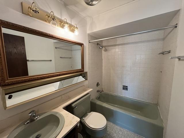 11277 S Roberts Rd S Unit G, Palos Hills, IL 60465 - photo 14