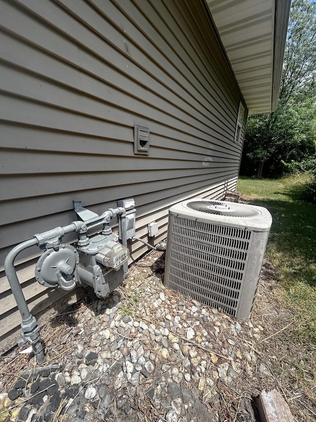 340-342 Tedmark Ct, Kankakee, IL 60901 - photo 3