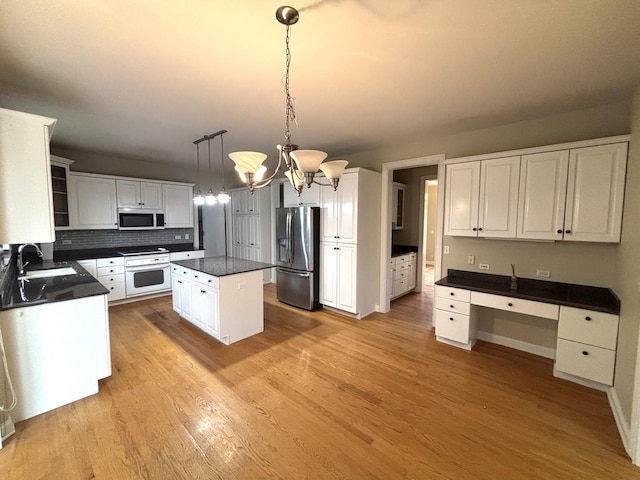 375 W Devon Ave, Roselle, IL 60172 - photo 4