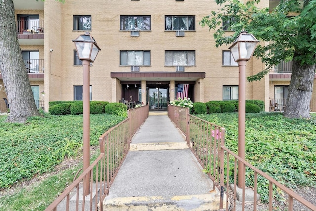 6670 S Brainard Ave Unit 303, Countryside, IL 60525 - photo 1
