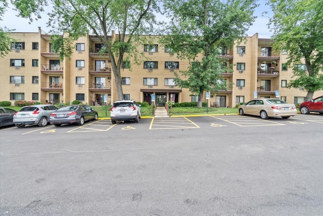 6670 S Brainard Ave Unit 303, Countryside, IL 60525 - photo 2