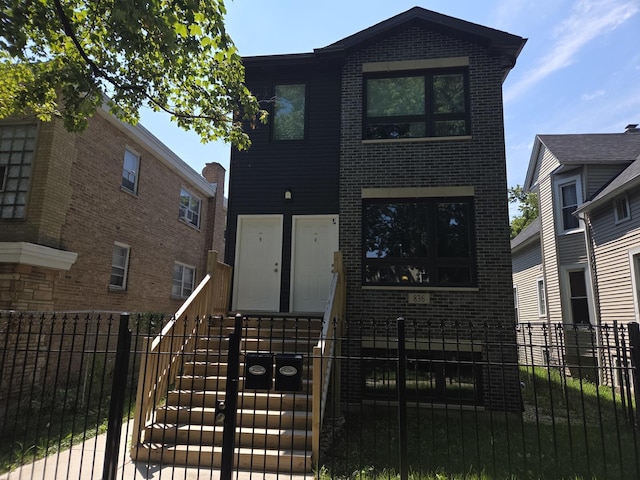 836 N Parkside Ave, Chicago, IL 60651 - photo 1