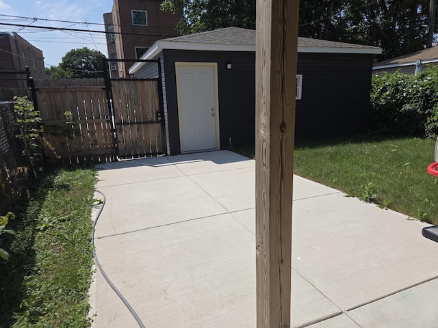 836 N Parkside Ave, Chicago, IL 60651 - photo 13