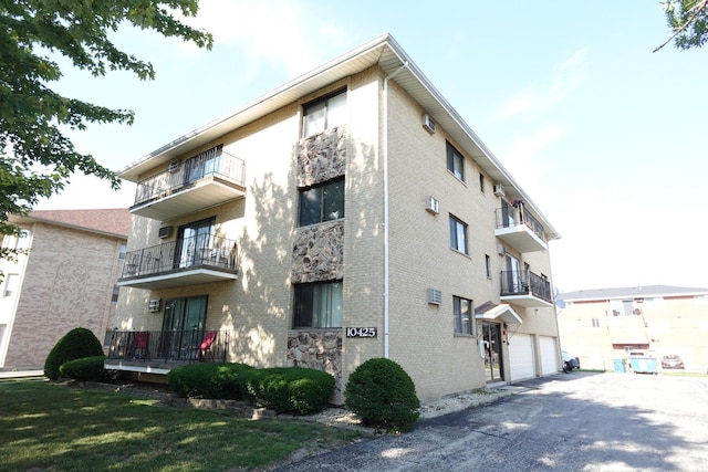 10425 Mayfield St Unit 3W, Oak Lawn, IL 60453 - photo 3