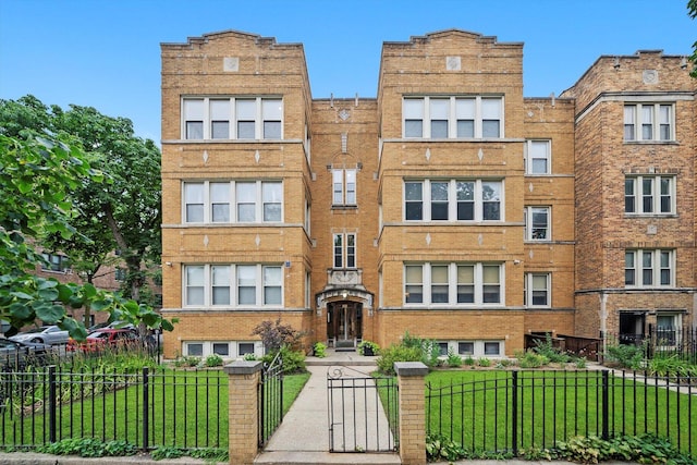 2060 W Fargo Ave Unit 3, Chicago, IL 60645 - photo 1