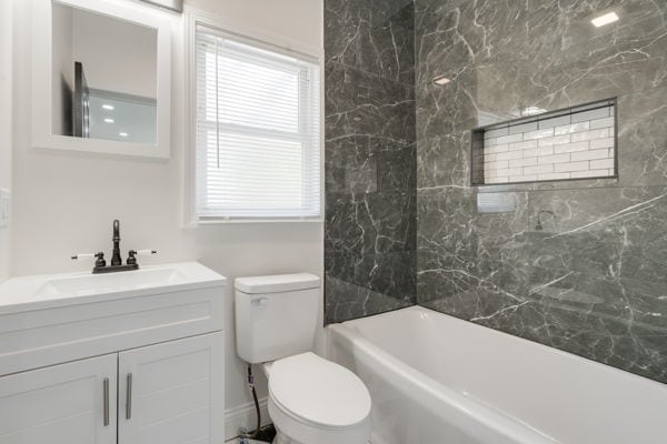 821 N Rosewood Ave, Kankakee, IL 60901 - photo 11