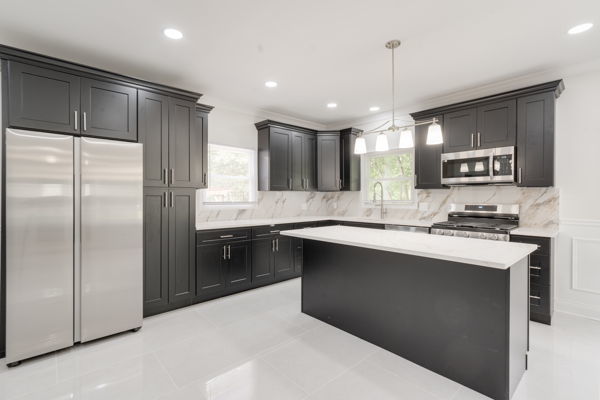 821 N Rosewood Ave, Kankakee, IL 60901 - photo 9